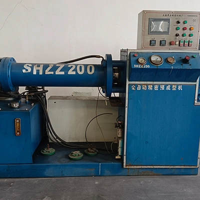 Fully automatic precision preforming machine